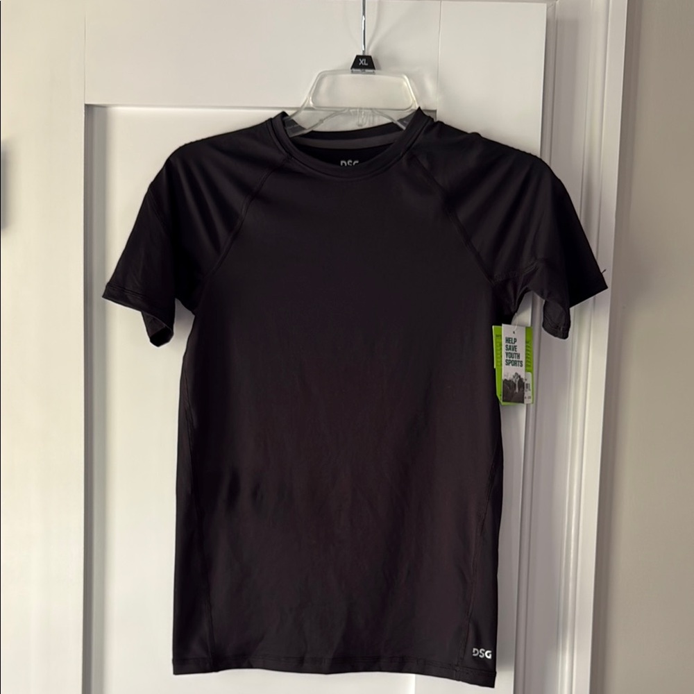 DSG Black Short Sleeve Tee Classic Crew Neck